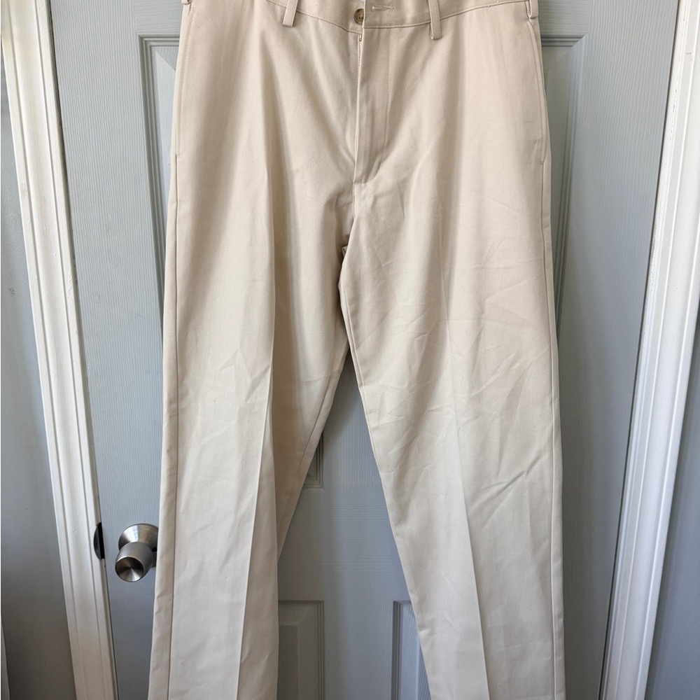 Lands’ End Khaki Pants – Size 31 (Traditional Fit)